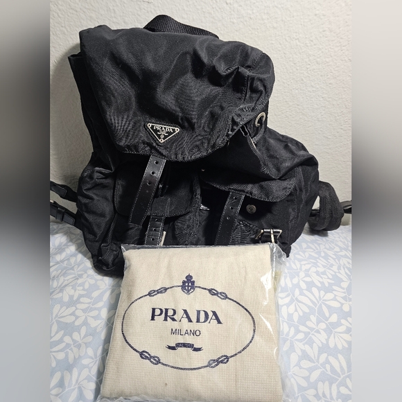 Prada backpack - Picture 2 of 2